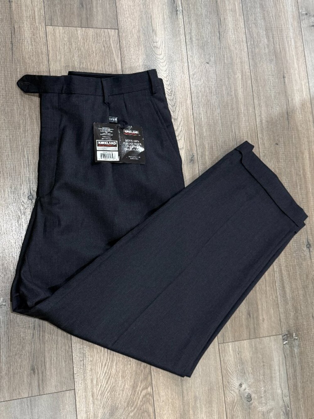 Kirkland Signature Men’s 42x32 Black Italian Wool Pleated Dress Pants NWT